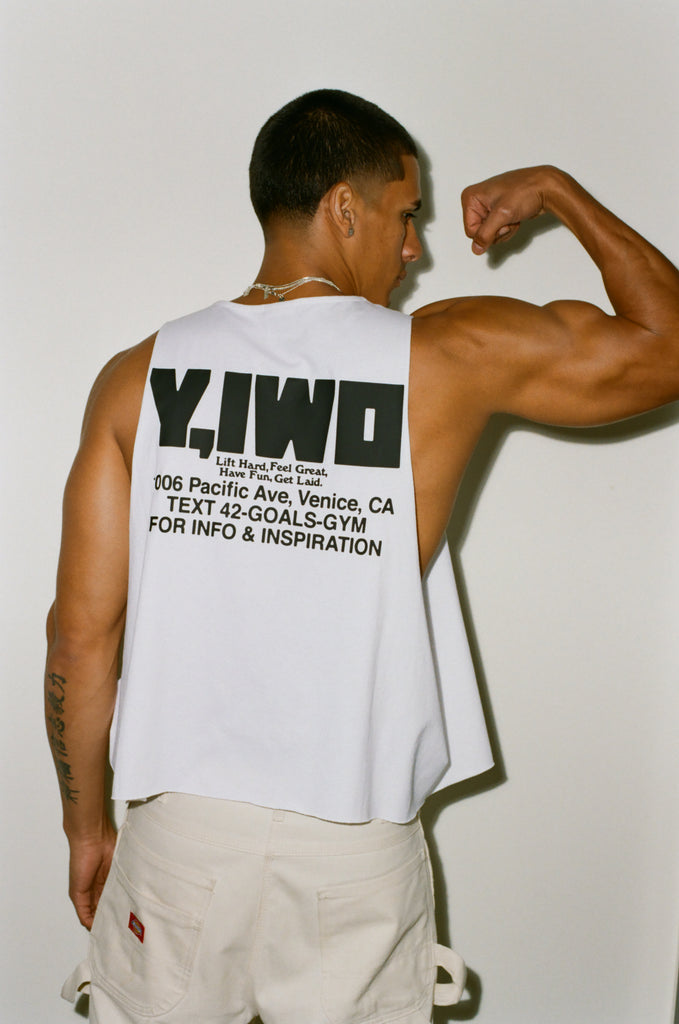 Strong: POWER Cropped Side Cut Tee