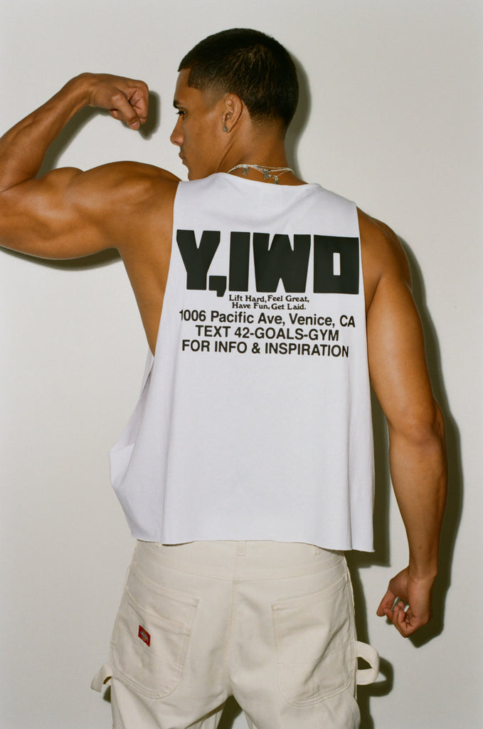 Strong: POWER Cropped Side Cut Tee